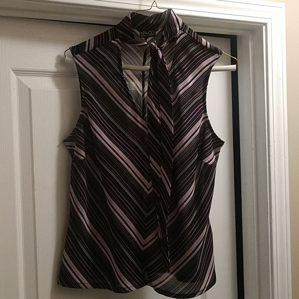 Sleeveless blouse